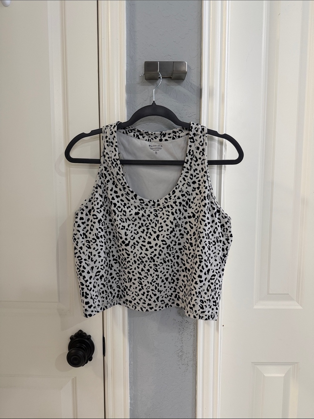 Black & White Leopard Crop Tank
